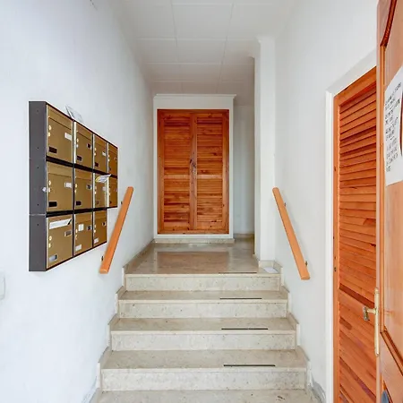 Apartment With Communal Pool Roses